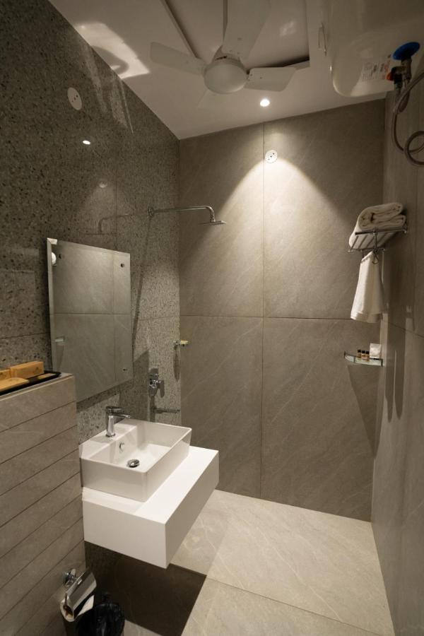 Hotel Smily Λουντιάνα Εξωτερικό φωτογραφία