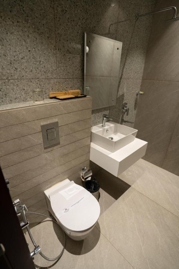 Hotel Smily Λουντιάνα Εξωτερικό φωτογραφία