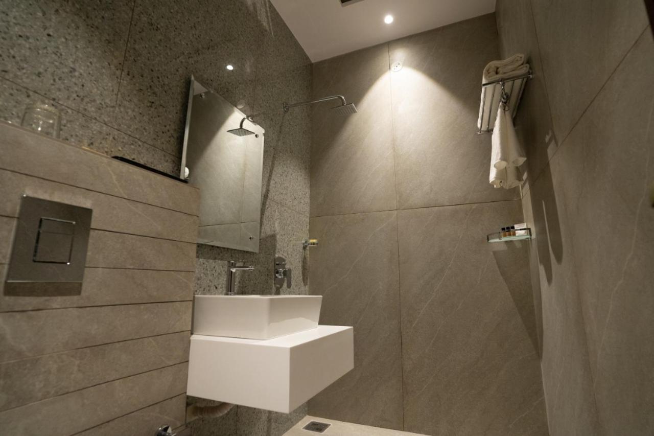 Hotel Smily Λουντιάνα Εξωτερικό φωτογραφία