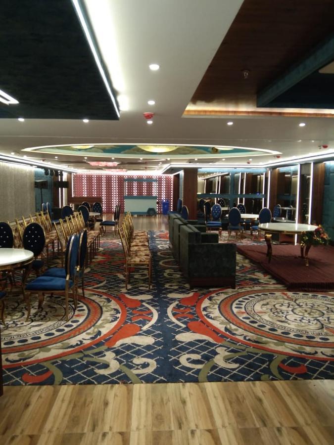 Hotel Smily Λουντιάνα Εξωτερικό φωτογραφία