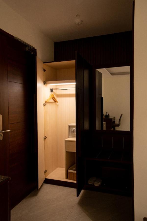 Hotel Smily Λουντιάνα Εξωτερικό φωτογραφία